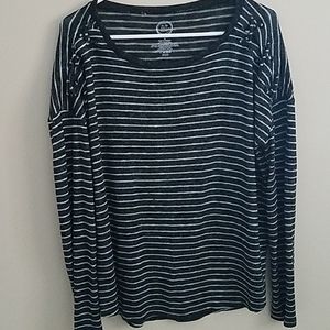 Maurices long sleeve knit shirt